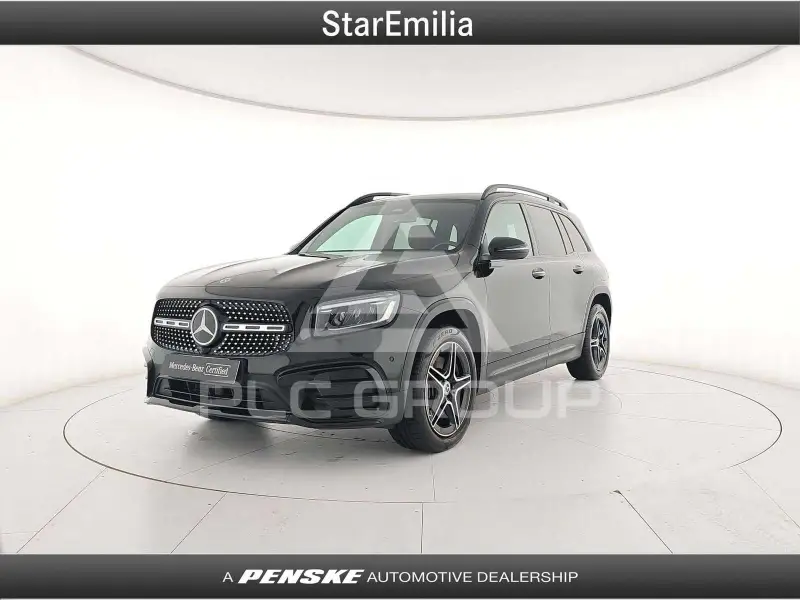 2025 Mercedes Benz GLB 220