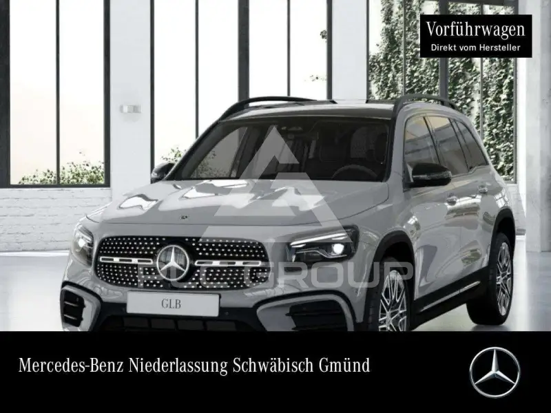 2025 Mercedes Benz GLB 220