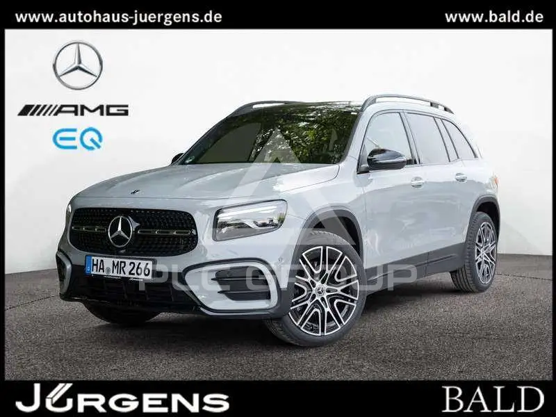 2025 Mercedes Benz GLB 220