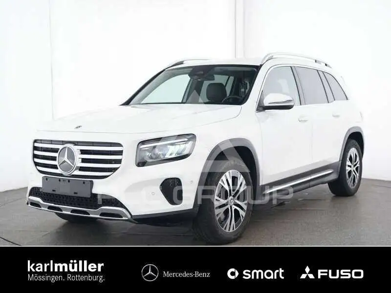 2025 Mercedes Benz GLB 220