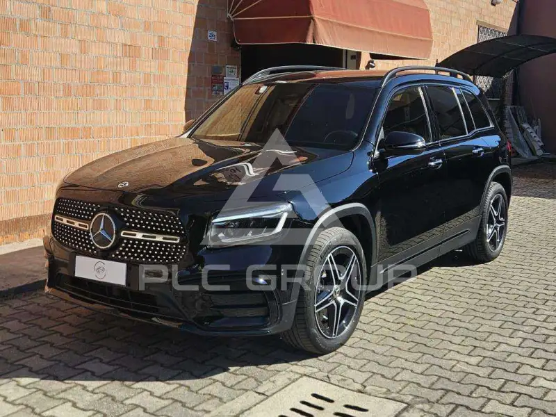 2025 Mercedes Benz GLB 220