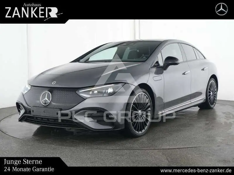 2025 Mercedes Benz EQE