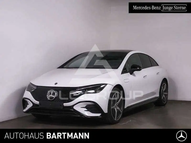 2025 Mercedes Benz EQE