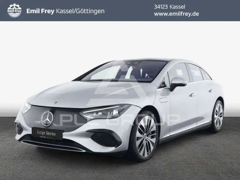 2025 Mercedes Benz EQE