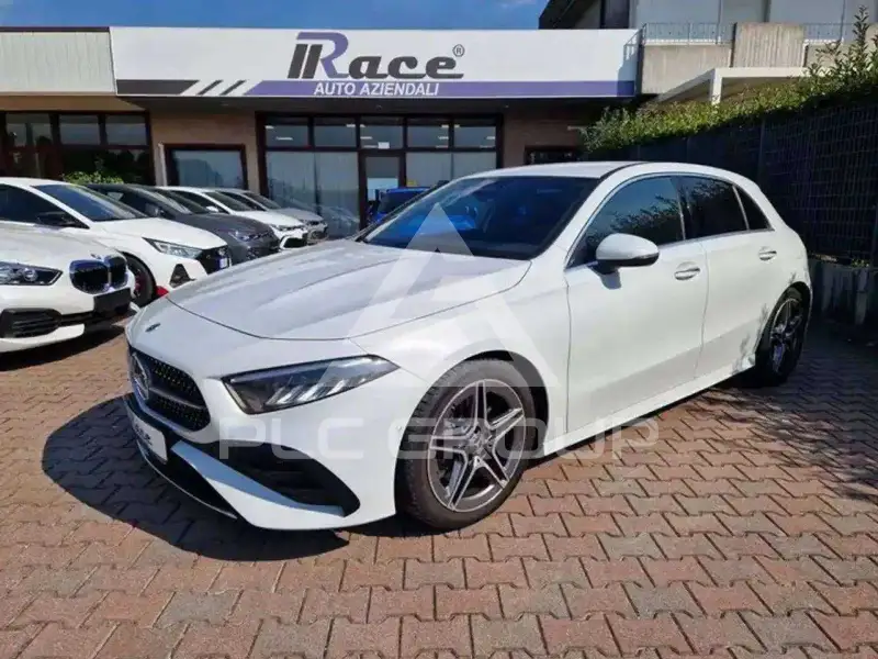 2025 Mercedes Benz A 220
