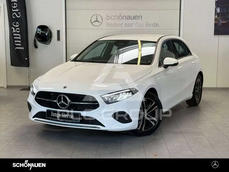 2025 Mercedes Benz A 220