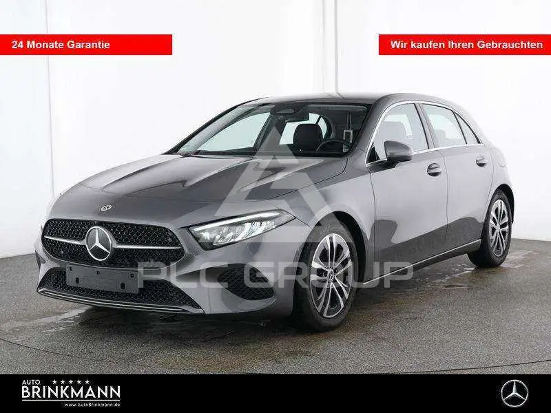 2025 Mercedes Benz A 220