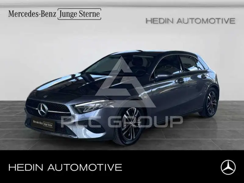 2025 Mercedes Benz A 220