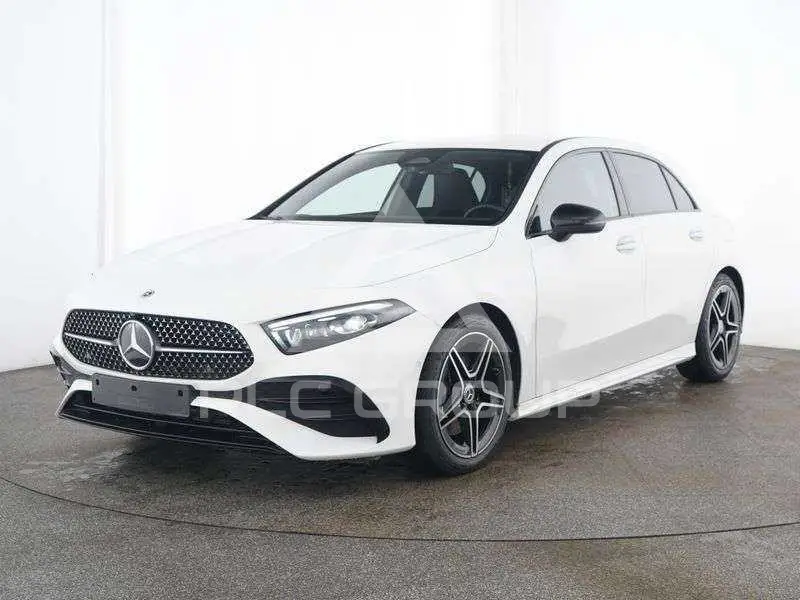 2025 Mercedes Benz A 220