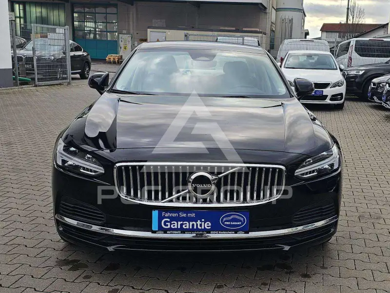 2025 Volvo S90