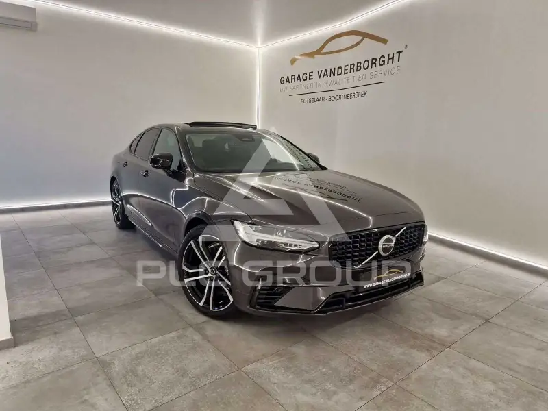 2025 Volvo S90