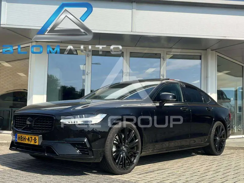 2025 Volvo S90