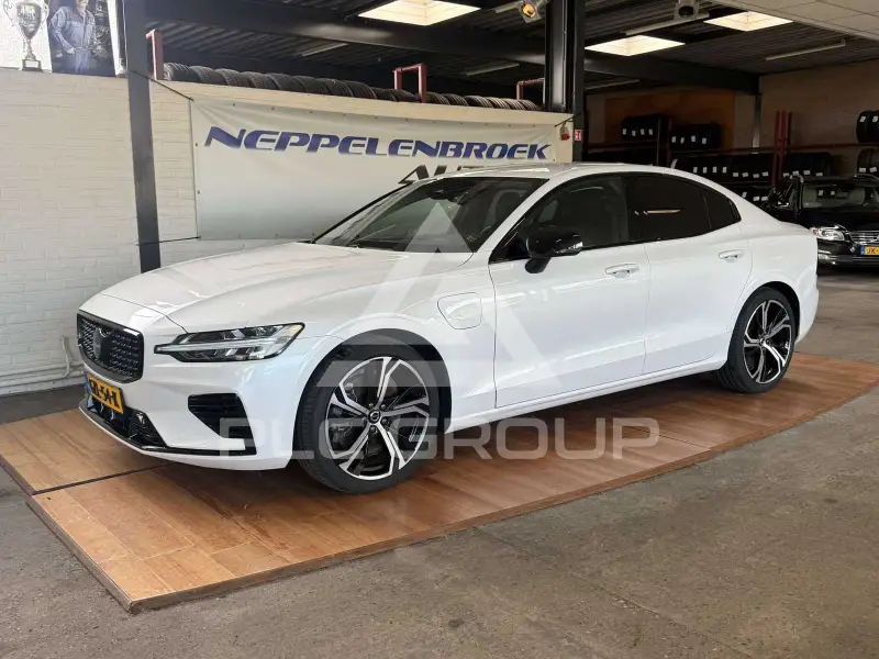 2025 Volvo S60