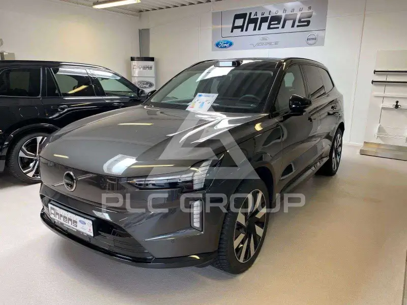 2025 Volvo EX 90