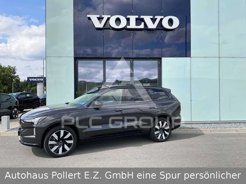 2025 Volvo EX 90