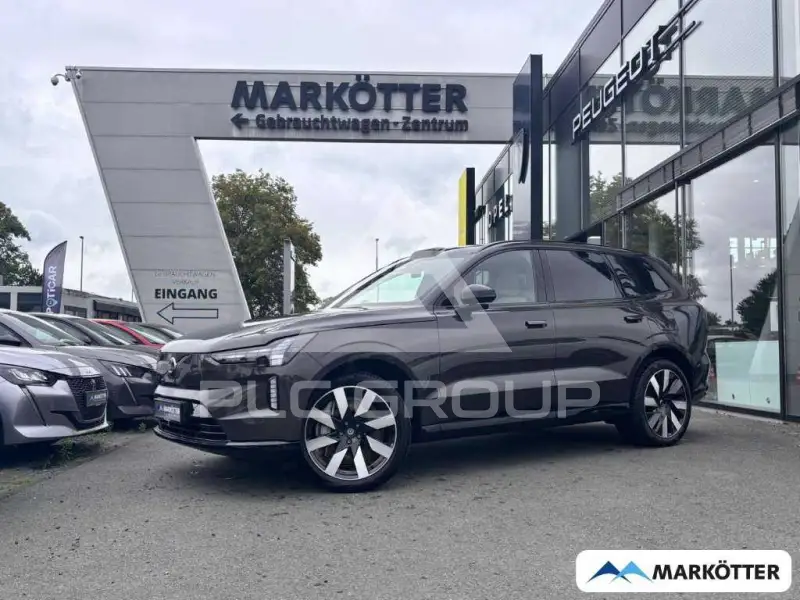 2025 Volvo EX 90