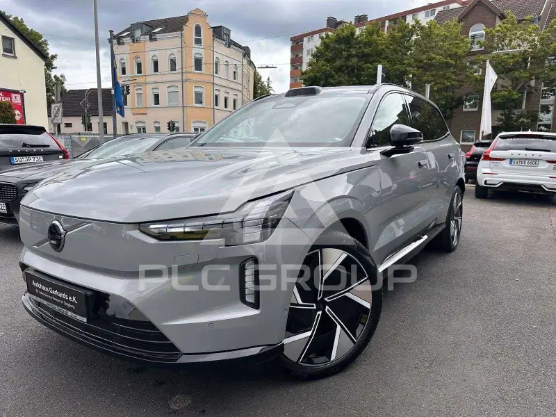 2025 Volvo EX 90