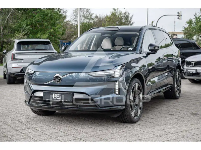2025 Volvo EX 90