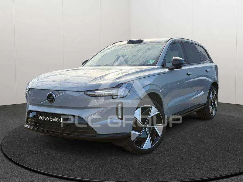 2025 Volvo EX 90