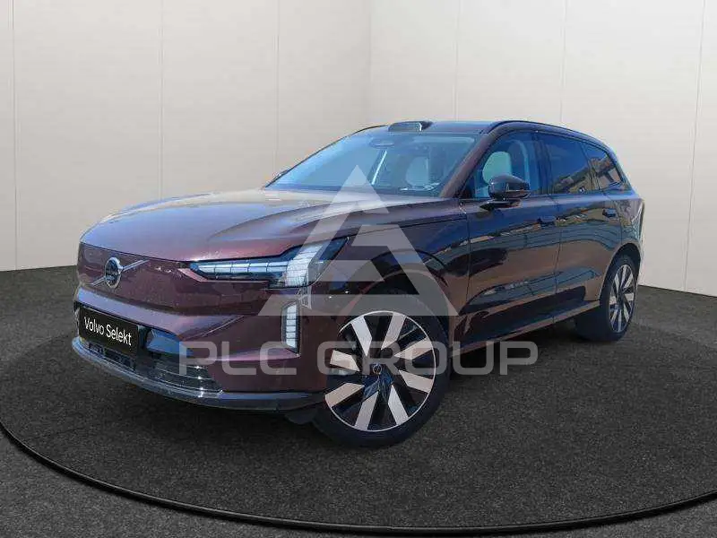 2025 Volvo EX 90