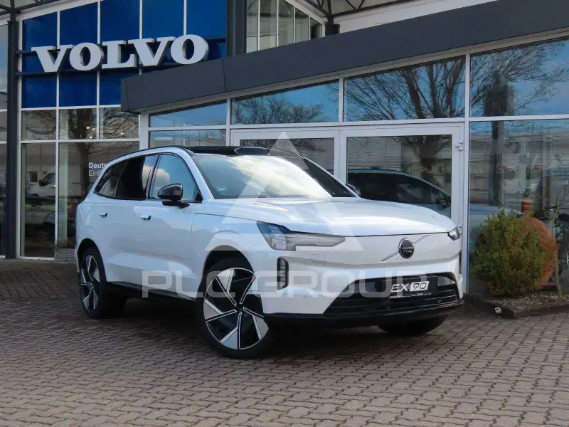 2025 Volvo EX 90