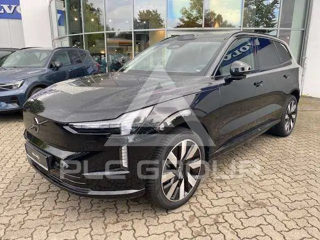 2025 Volvo EX 90
