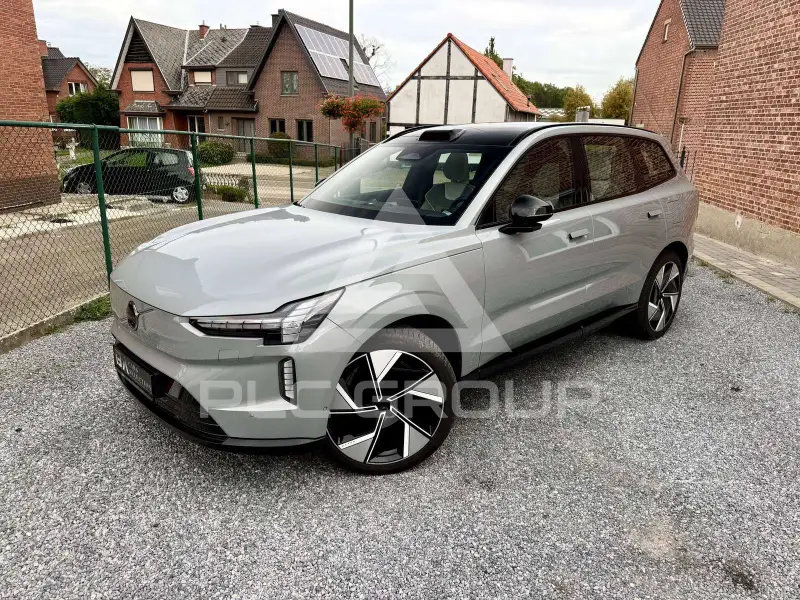 2025 Volvo EX 90