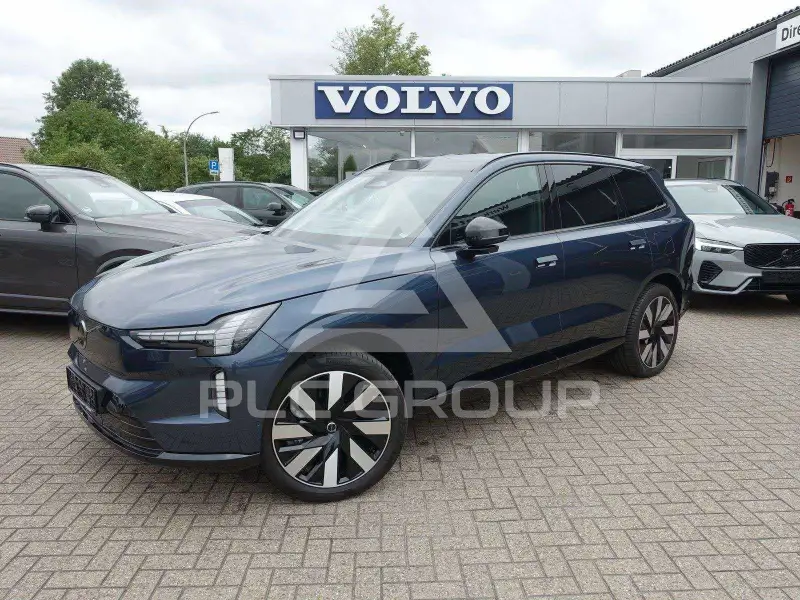 2025 Volvo EX 90