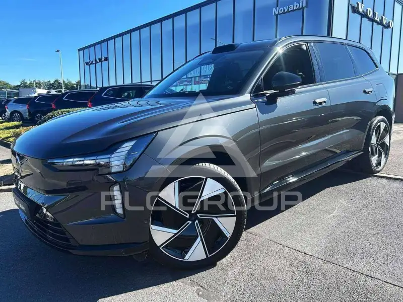 2025 Volvo EX 90
