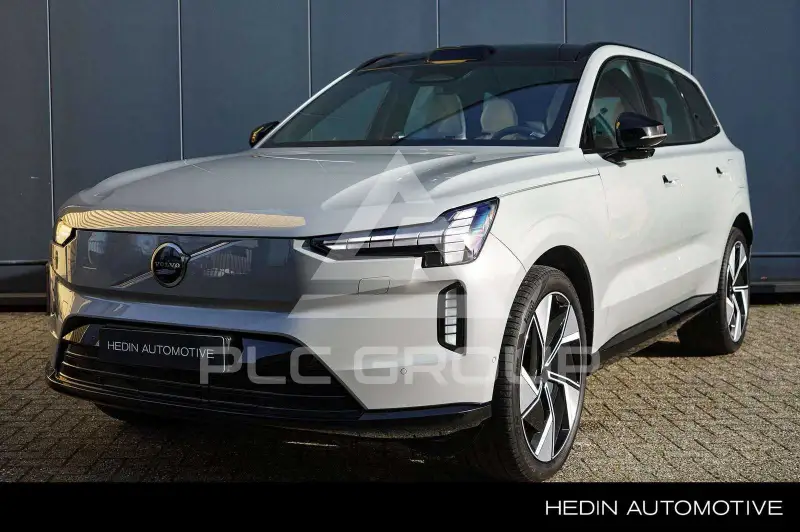 2025 Volvo EX 90