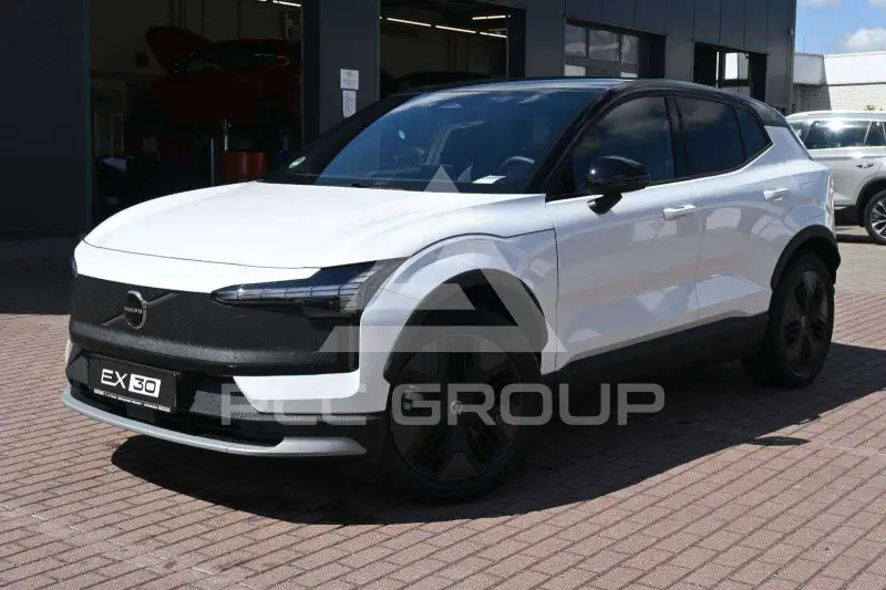 2025 Volvo EX 30