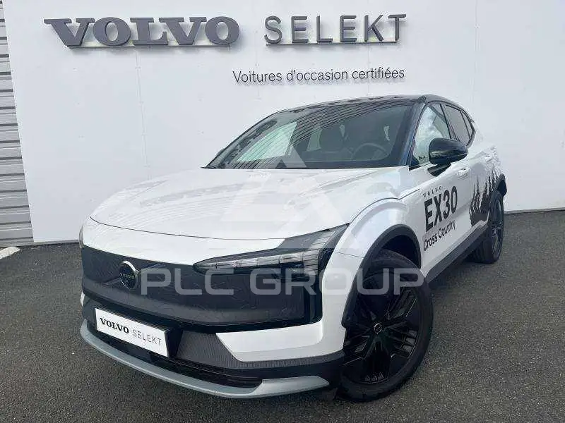 2025 Volvo EX 30