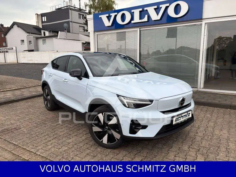 2025 Volvo EX 40
