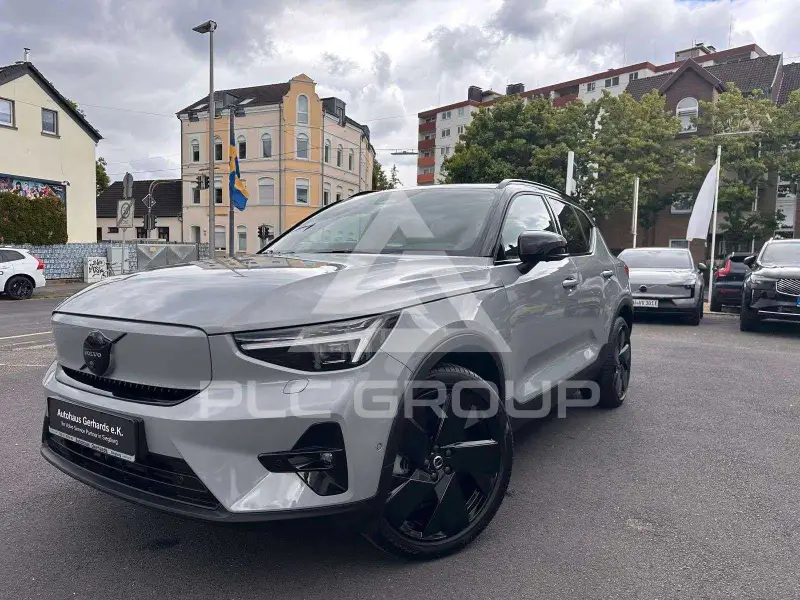 2025 Volvo EX 40