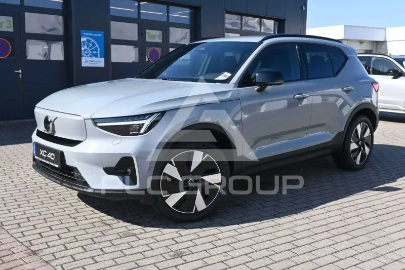 2025 Volvo EX 40
