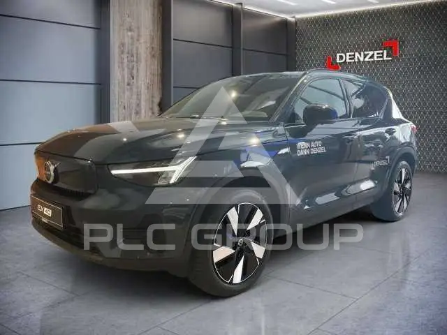 2025 Volvo EX 40