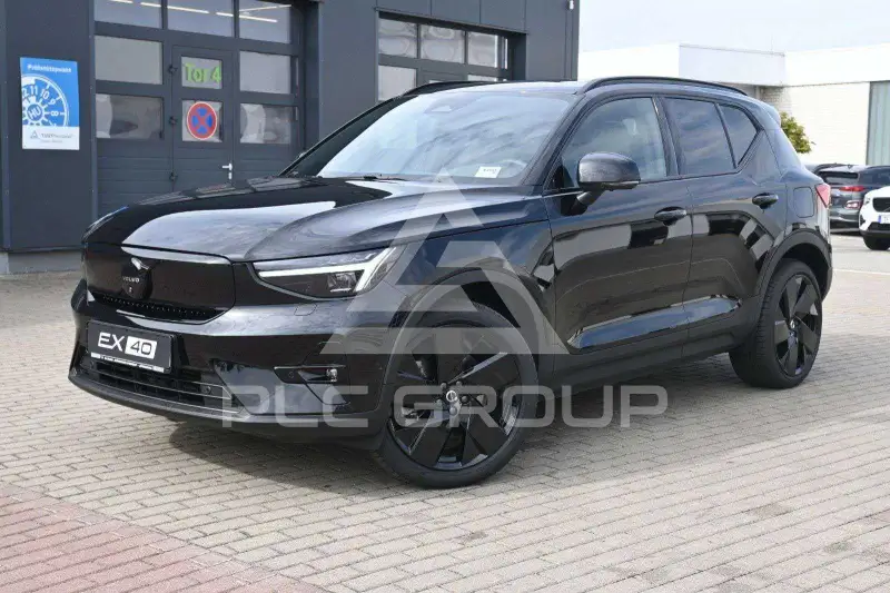 2025 Volvo EX 40