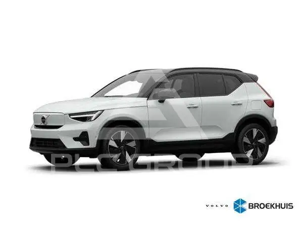 2025 Volvo EX 40