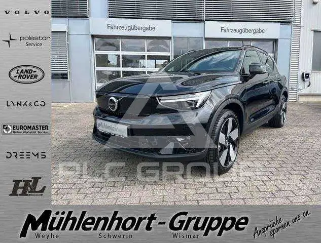 2025 Volvo EX 40