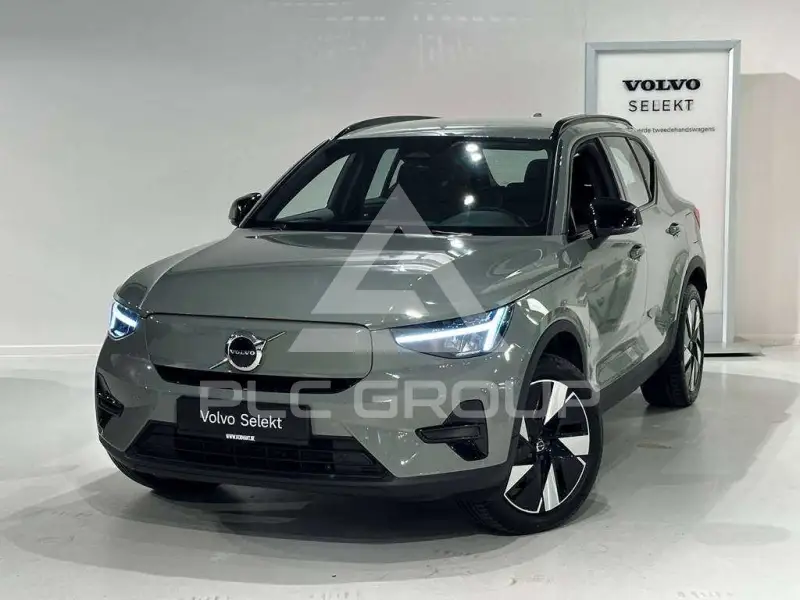 2025 Volvo EX 40