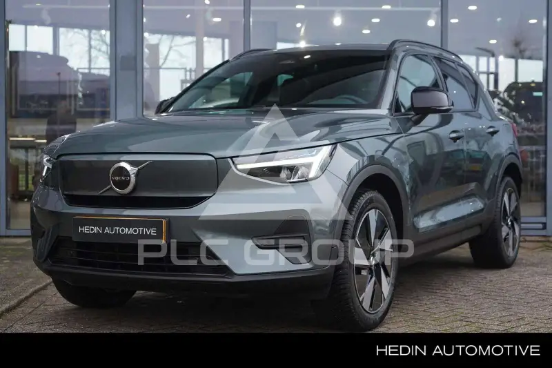 2025 Volvo EX 40