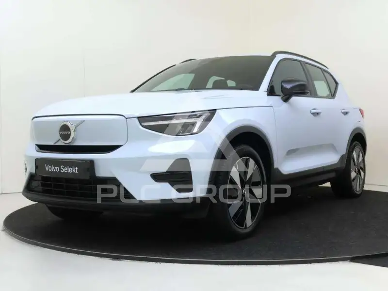 2025 Volvo EX 40