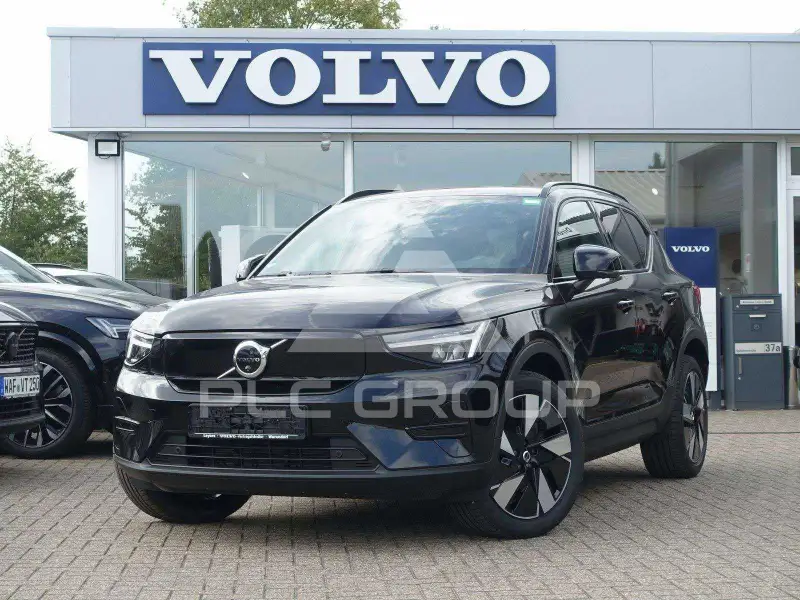 2025 Volvo EX 40