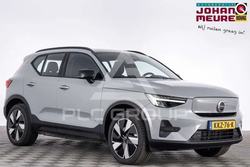 2025 Volvo EX 40