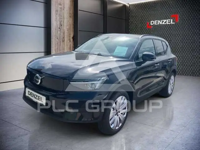 2025 Volvo EX 40