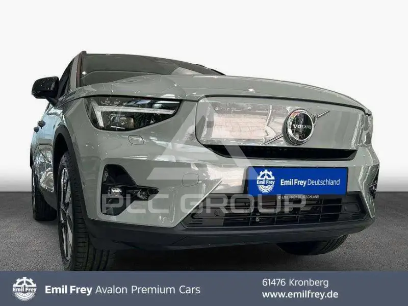 2025 Volvo EX 40
