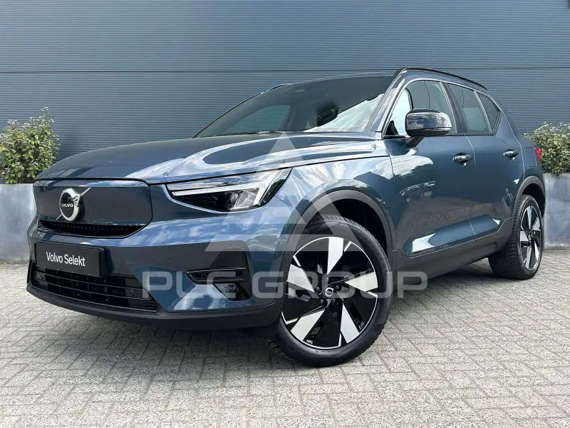 2025 Volvo EX 40