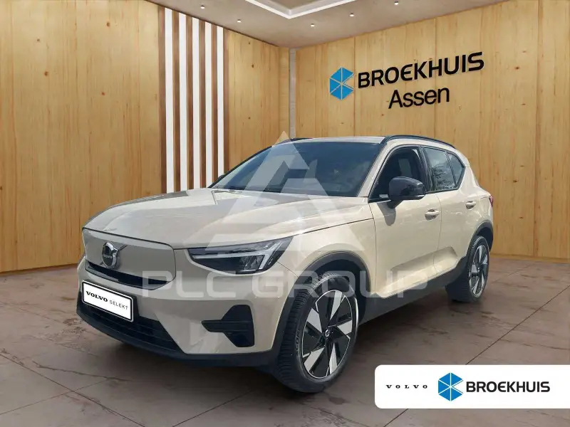 2025 Volvo EX 40