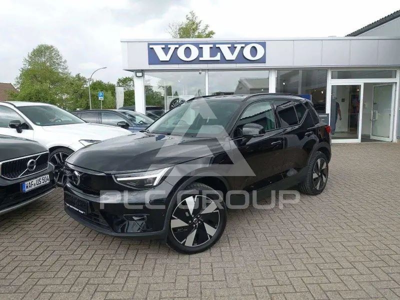 2025 Volvo EX 40