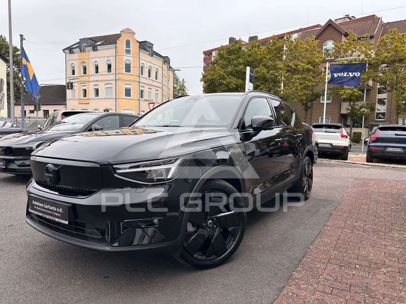 2025 Volvo EX 40